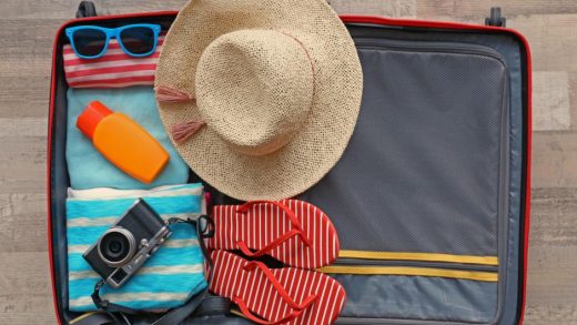 Как правильно упаковать вещи в чемодан для путешествия: 5 советов