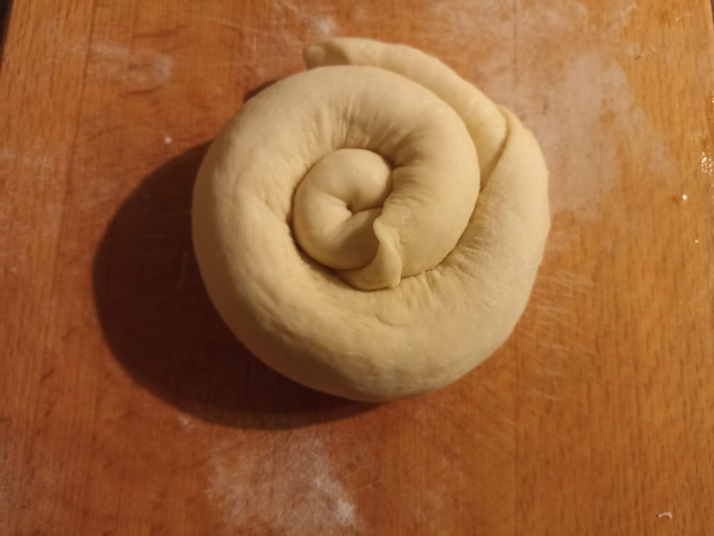 Закрытый капустный пирог в духовке