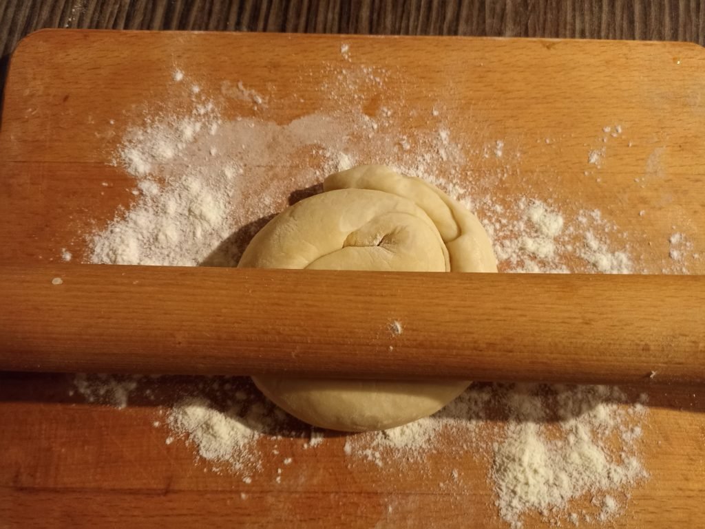 Закрытый капустный пирог в духовке