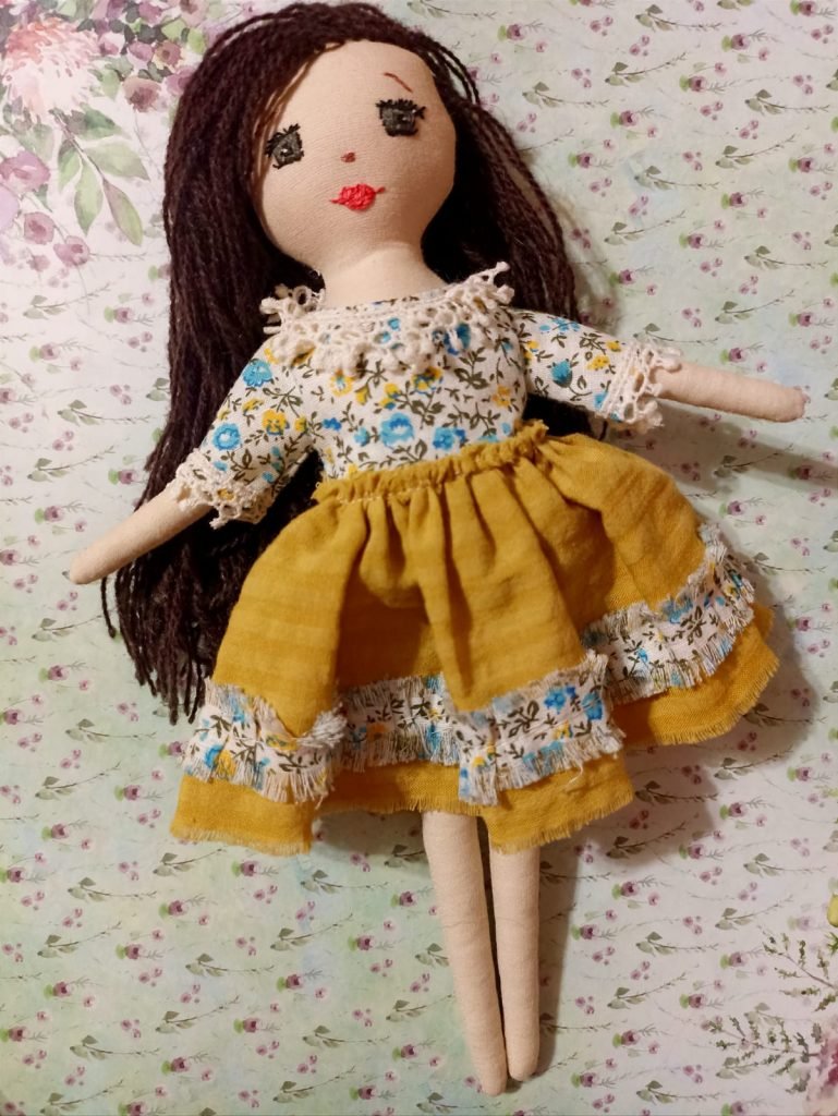 Сшить платье для куклы своими руками